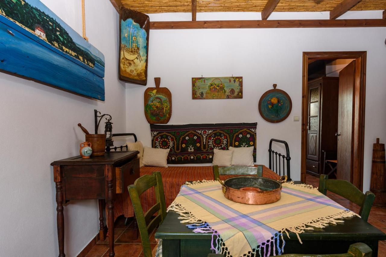 Eros Pittoresque Retreats - Perfect Location, Panoramic Seaview Корони Экстерьер фото